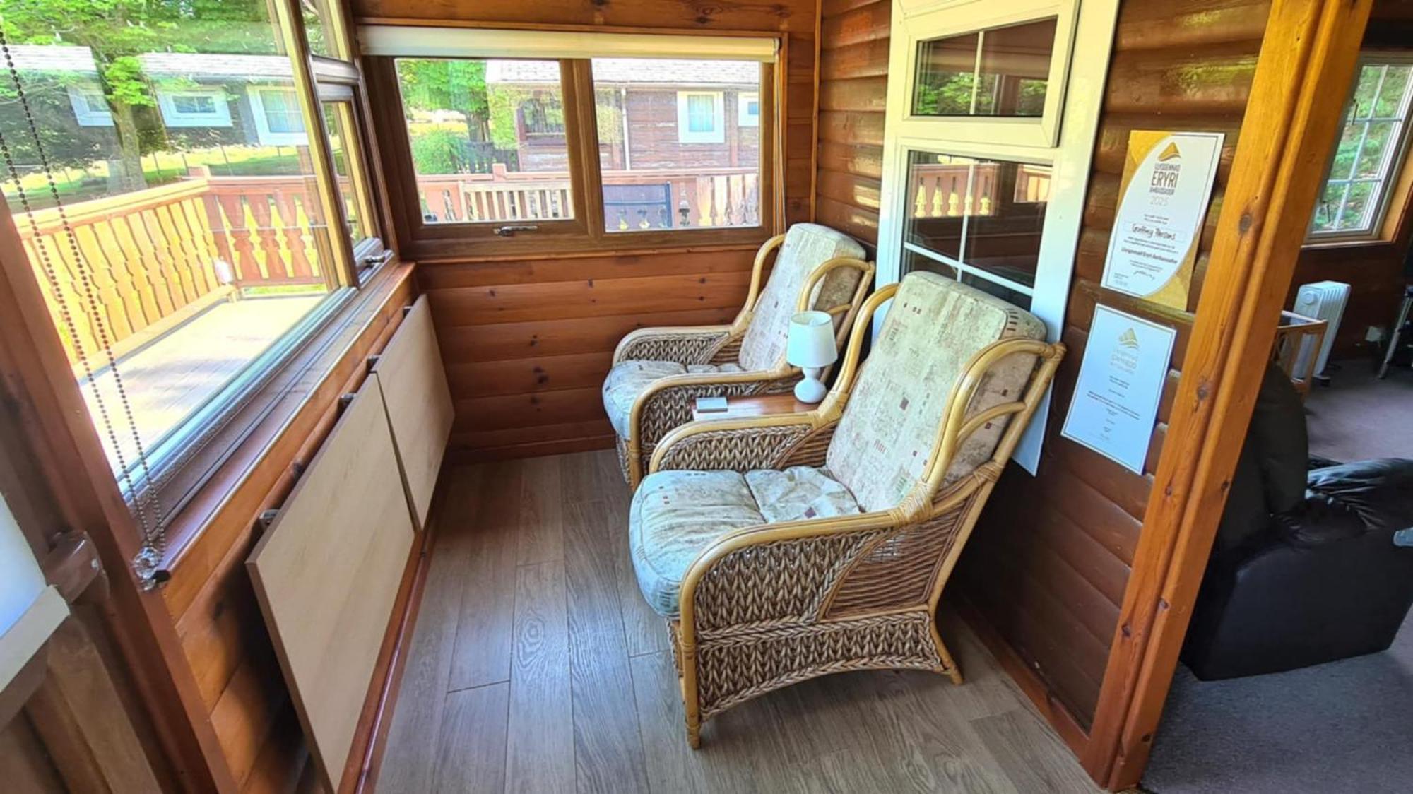Cosy Log Cabin In Snowdonia 9 Trawsfynydd Buitenkant foto
